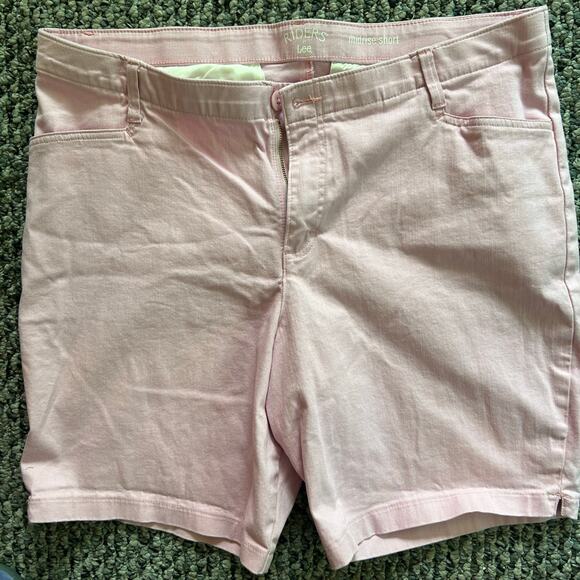 Lee Rider Pale Pink Midrise Bermuda Shorts Stretch Denim Women Summer Vacay BBQ - Picture 1 of 6